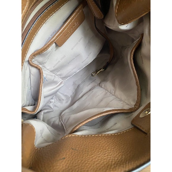 Michael kors brown Peppled leather tassel Shoulder Bag W/ Gold Hardware. - Picture 5 of 11